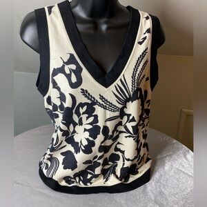 Judith Hart Patterned vest. EUC! Petite Large